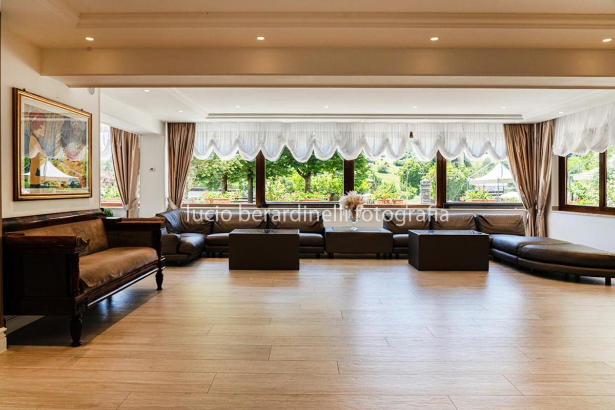 Hotel Edelweiss Пескассеролі Екстер'єр фото