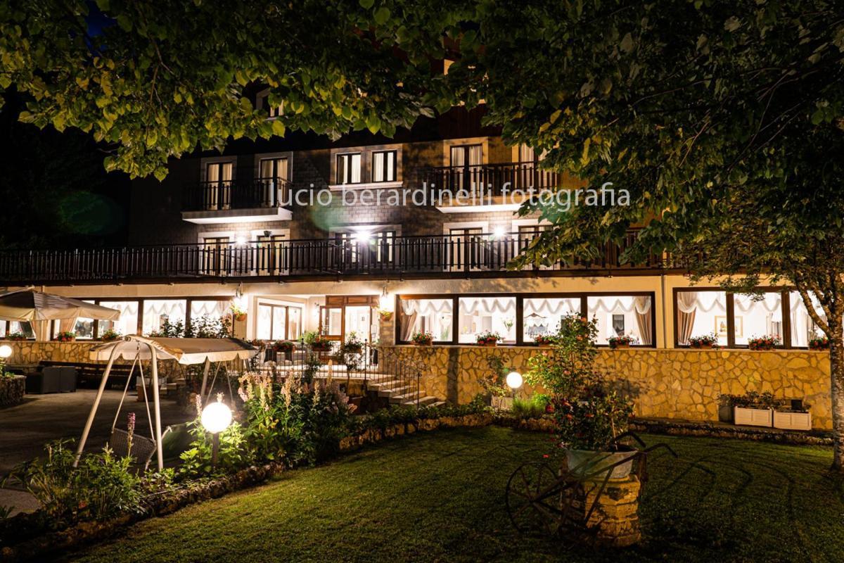 Hotel Edelweiss Пескассеролі Екстер'єр фото